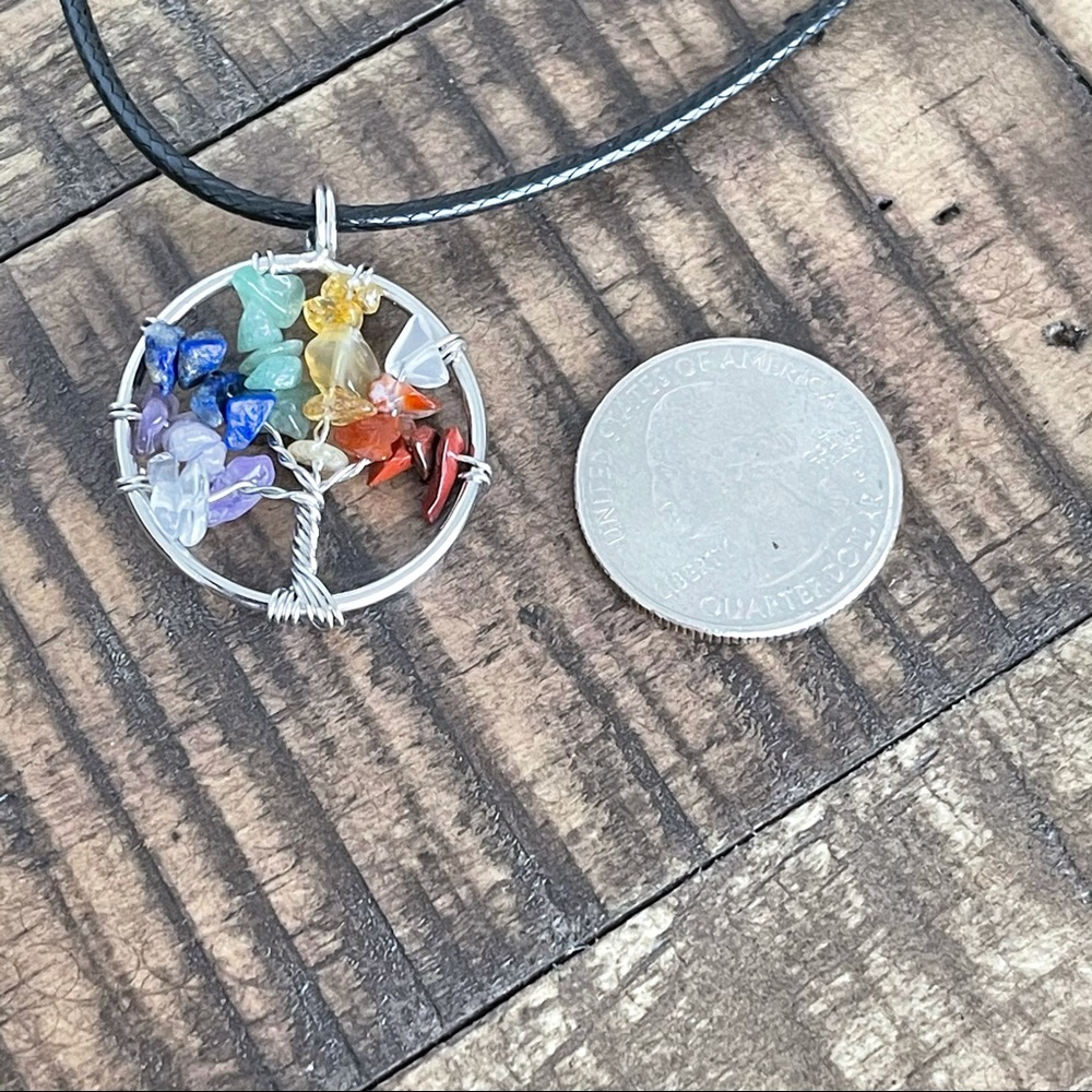 36mm Chakra Chip Wire Wrap Pendant Necklace - Picture 3 of 4